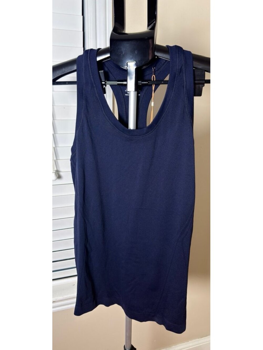 Quince Seamless Racerback Tank Top Medium Deep Navy Active Workout 100% Nylon NW